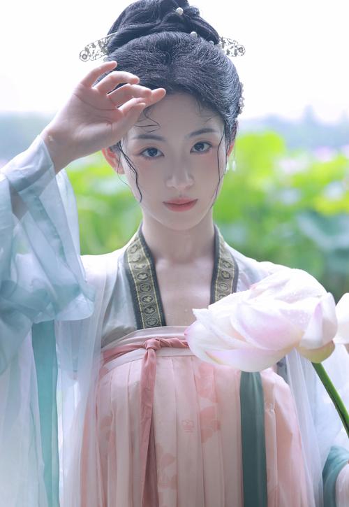 男女欢爱大尺度视频的相关介绍