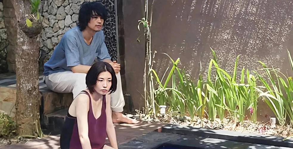 美女尻逼漫画的相关介绍