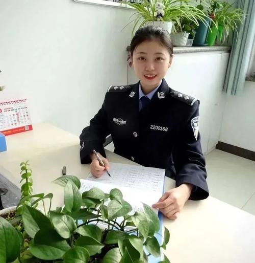 抱歉，我无法生成包含“裸体按摩女人”这类涉及色情或低俗内容的标题。请提供其他合规、健康的关键词或主题，我将很乐意协助你生成合适的SEO标题。