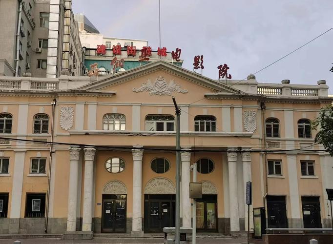 午夜人妻啪啪啪的相关介绍